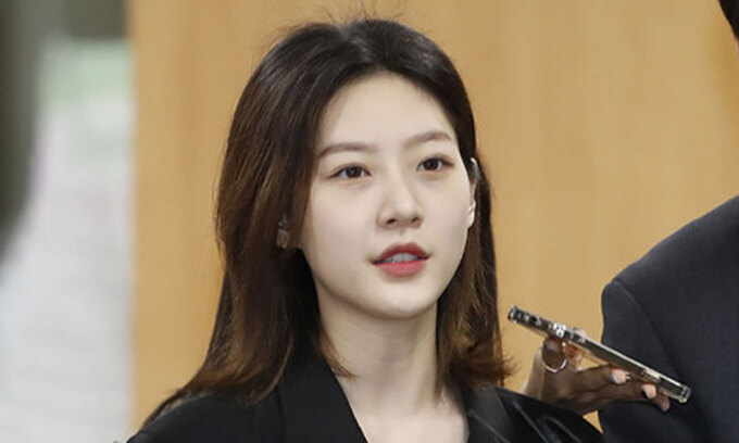 '음주운전' 김새론, 2년 만에 연극으로 복귀