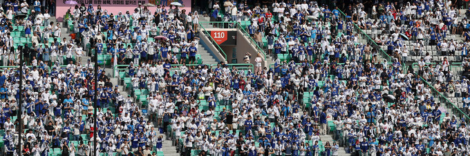 온열질환에 고통받는 KBO···18일 프로야구 3경기, 오후 2시→5시