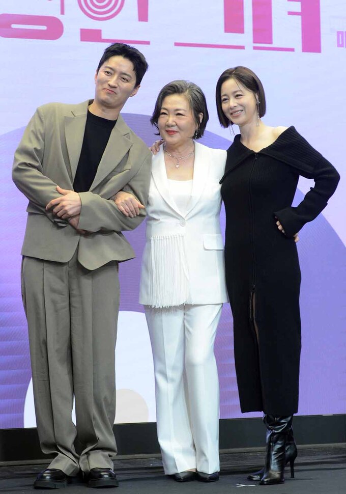 [SW포토]인교진-김해숙-서영희,'수상한 가족 입니다'