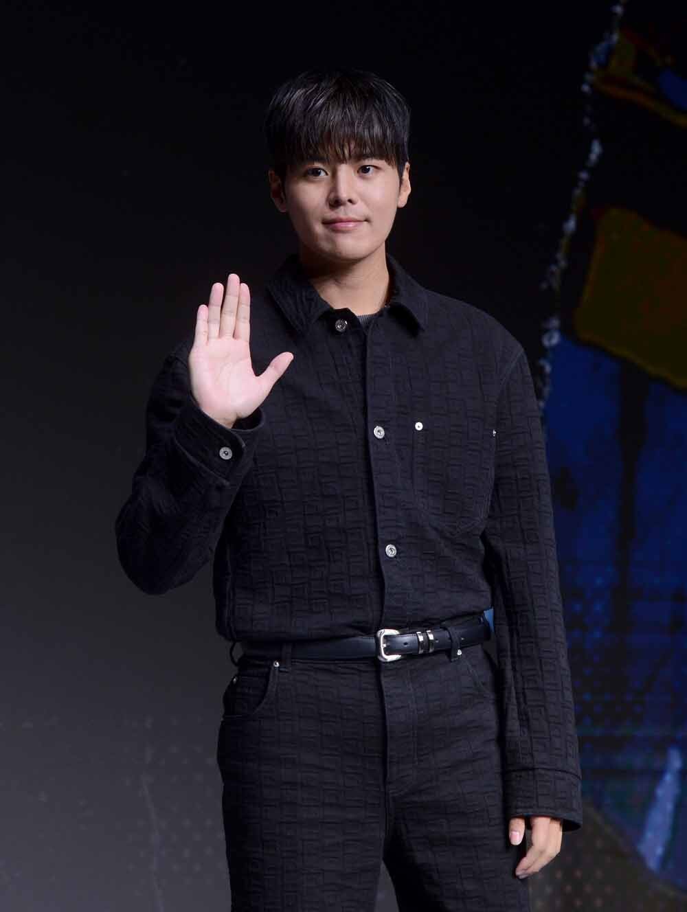 [SW포토]배우 려운,'약한영웅으로 인사드립니다'