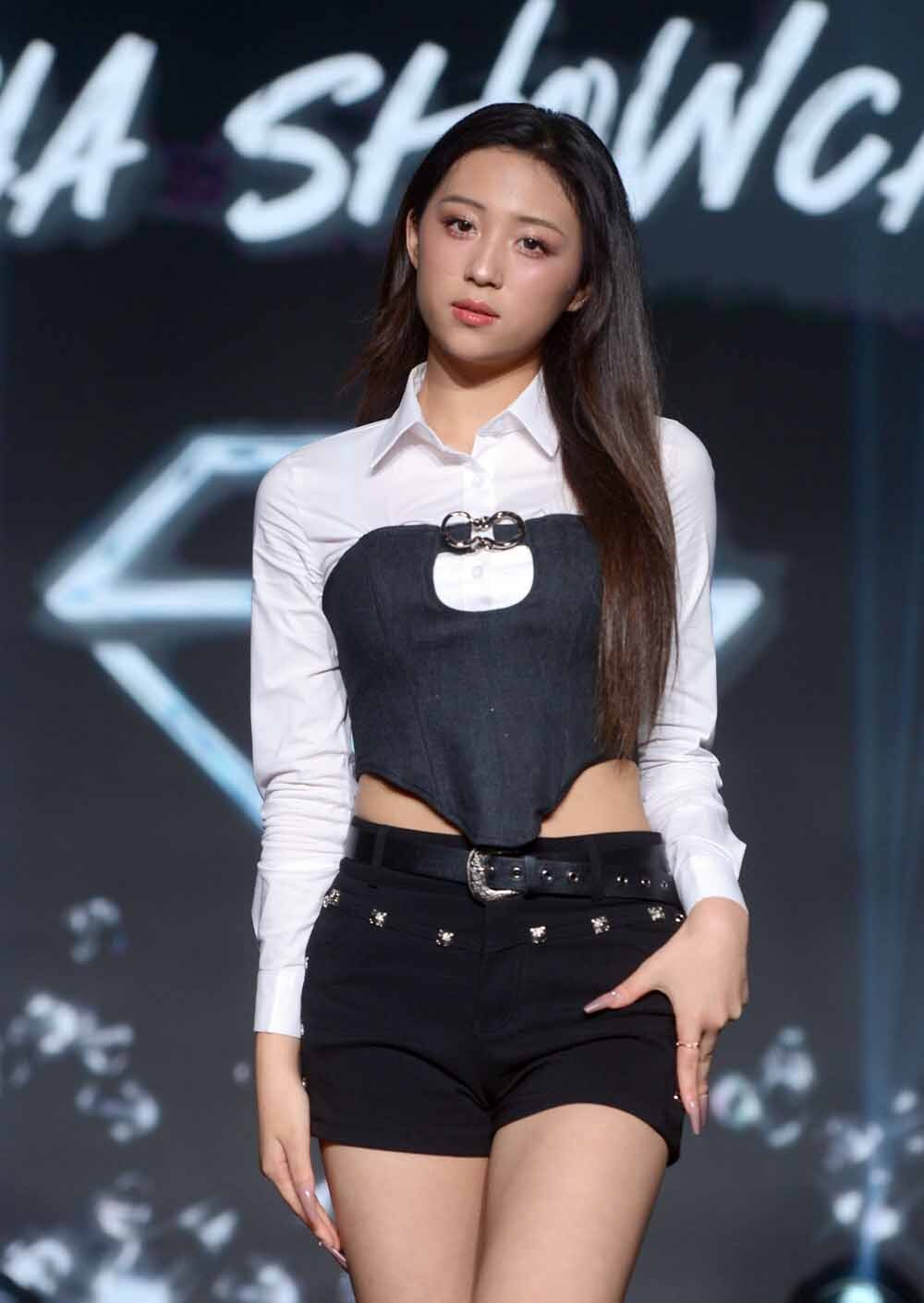 [SW포토]VVS 리원의 강렬한 눈빛