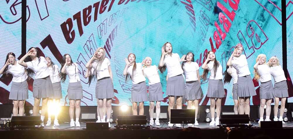 [SW포토]트리플에스, '깨어'로 컴백
