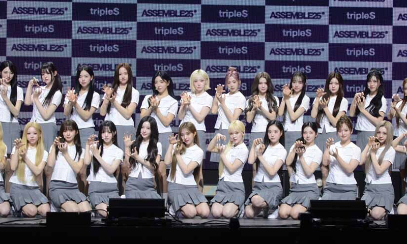트리플에스, 24명 소녀가 전하는 위로