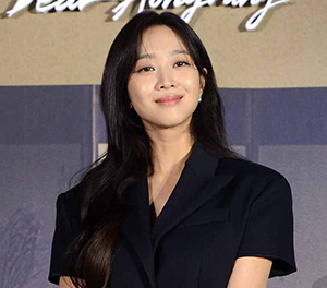 조보아, 단아한 미소