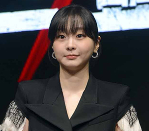 김다미, 귀여움 가득