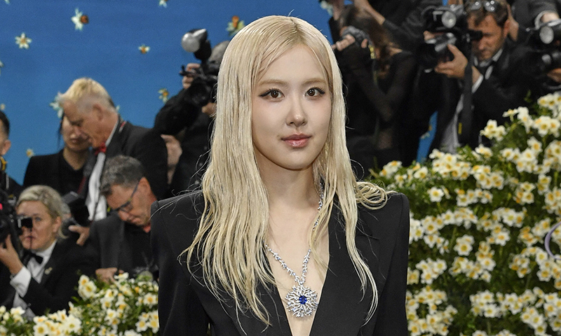 로제, '메시' 英 싱글차트 톱100 장악