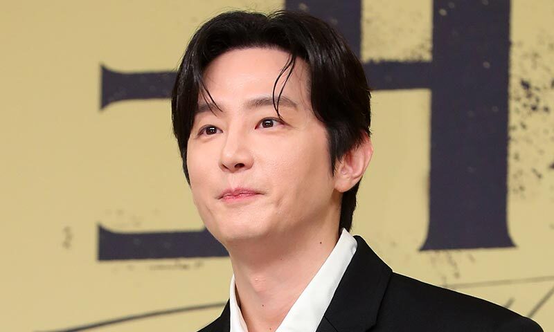 권율, 비연예인 예비신부와 24일 웨딩마치