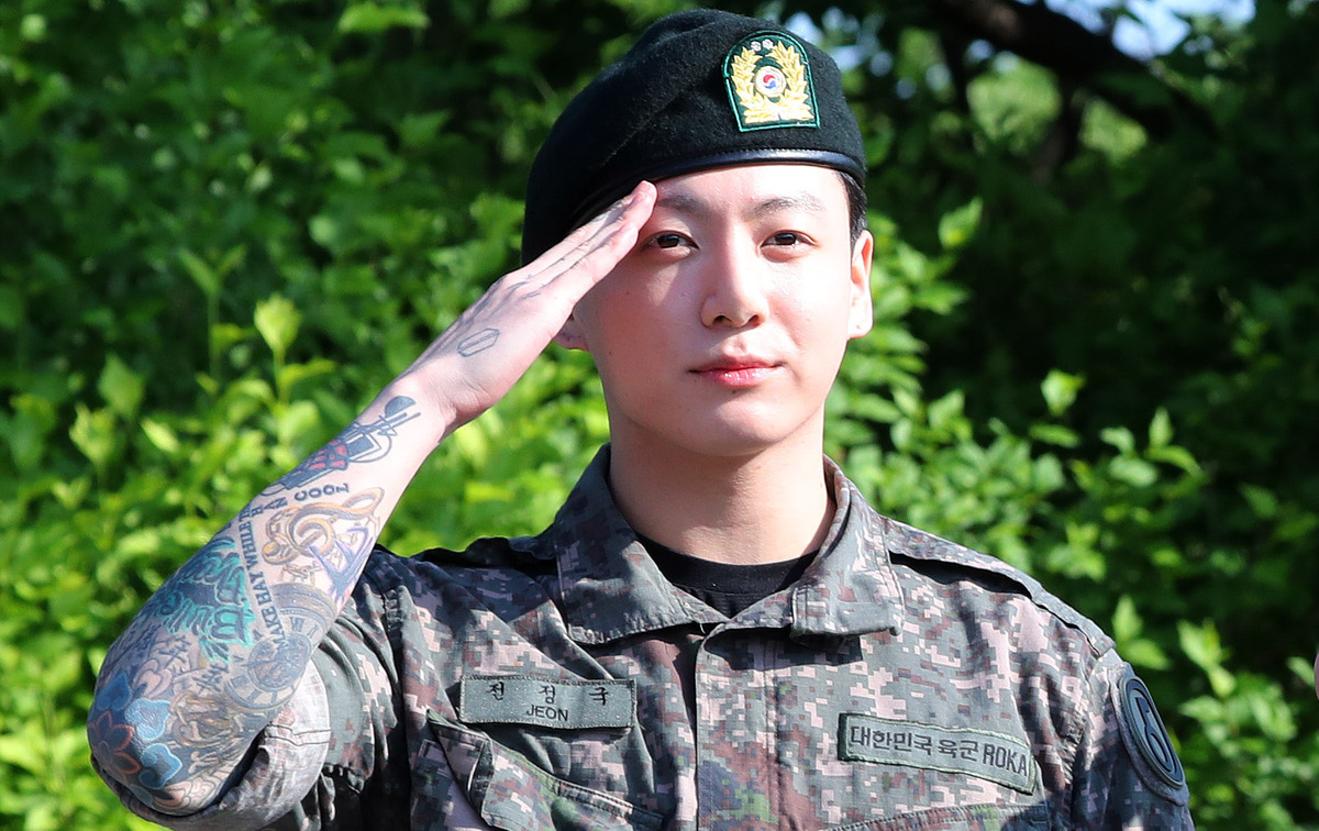 BTS 정국, 日 우익문구 모자 착용 사과…“저의 부족함, 즉시 폐기”