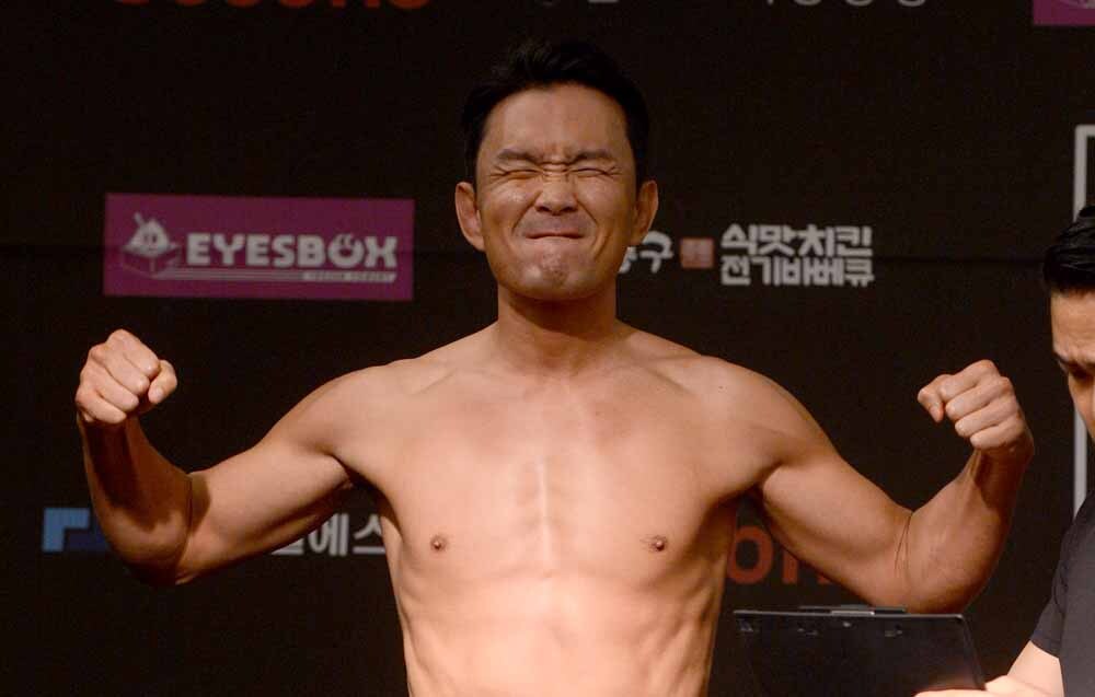 [SW포토]윤형빈,'조지 포먼보다 오래 뛰었습니다'