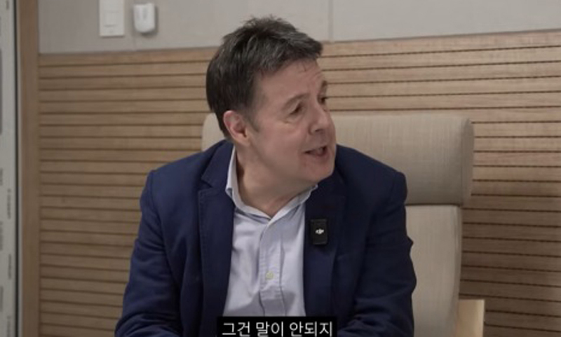 로버트 할리 "아들 대신 감옥? 잘못된 루머"