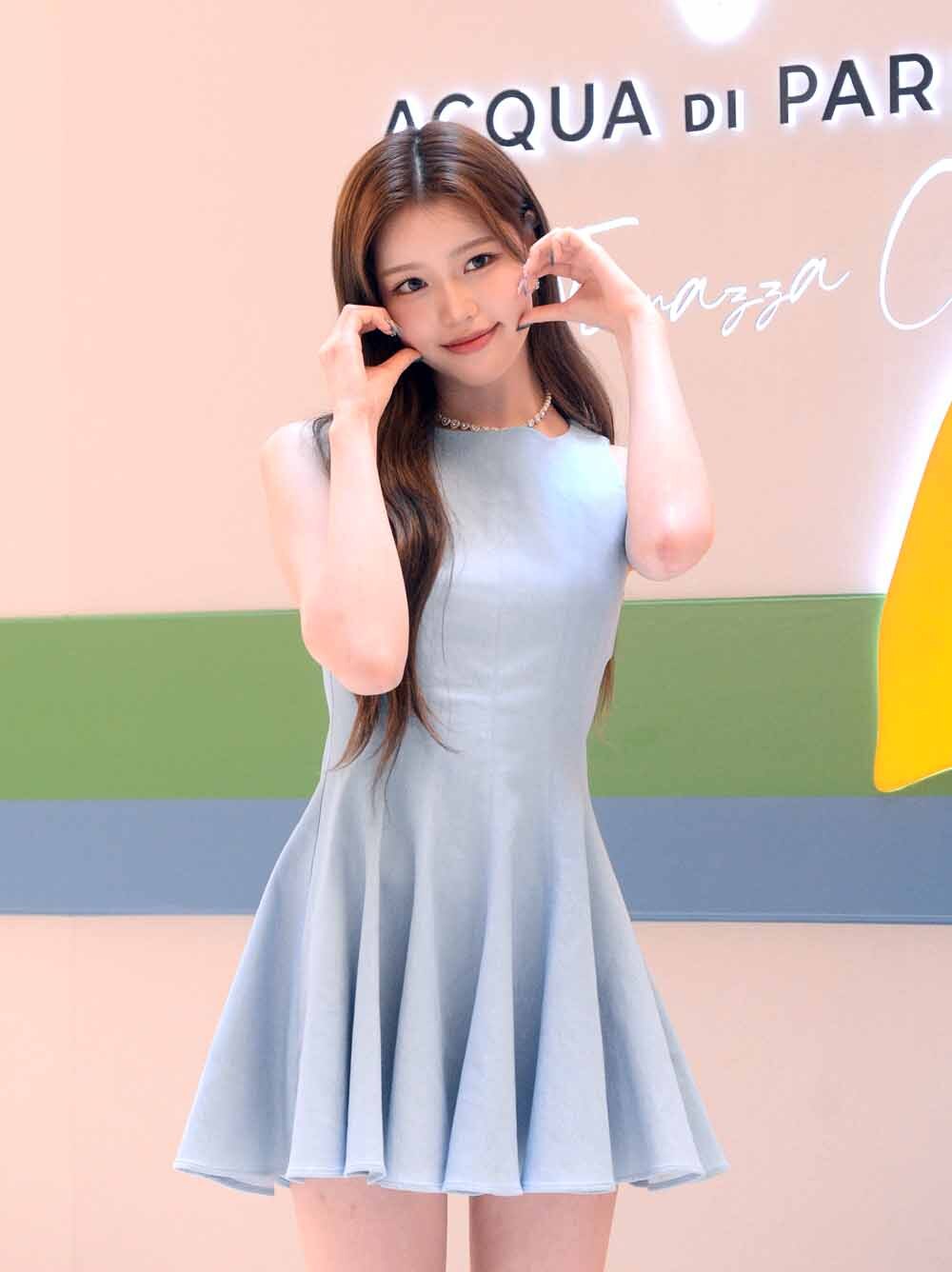 [SW포토]이즈나 세비의 사랑스러운 볼하트
