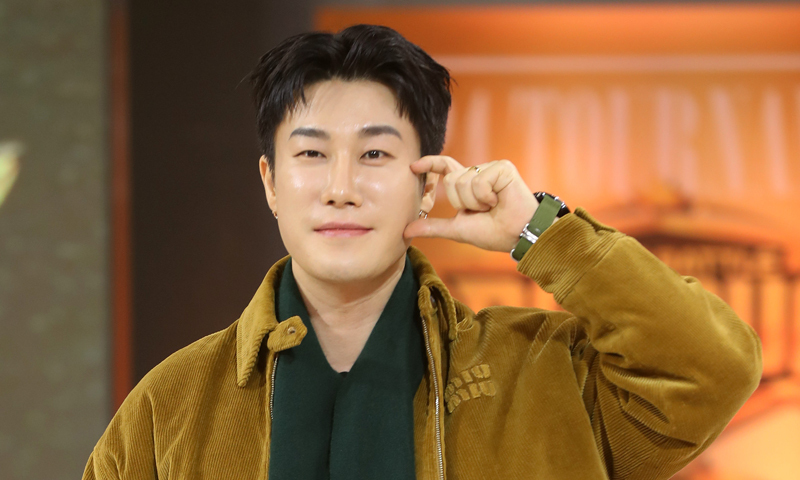 '집 무단 침입’ 피소된 산이, 결국 무혐의