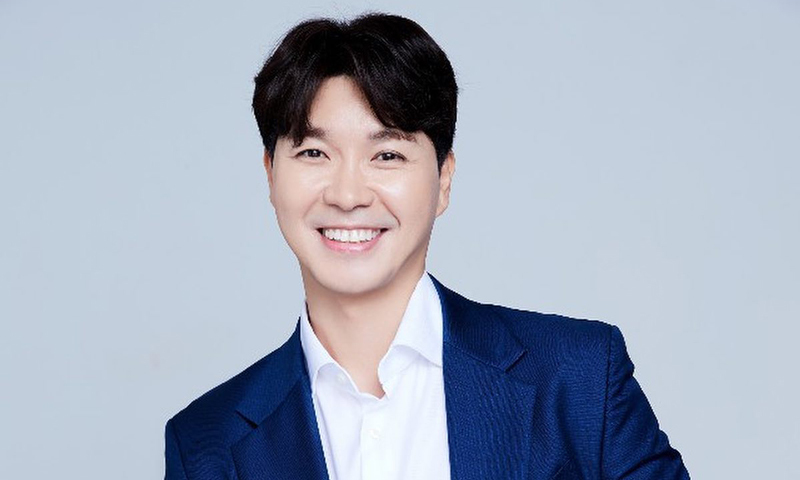 박수홍 고소당했다…"무릎 꿇고 빌라며 협박"