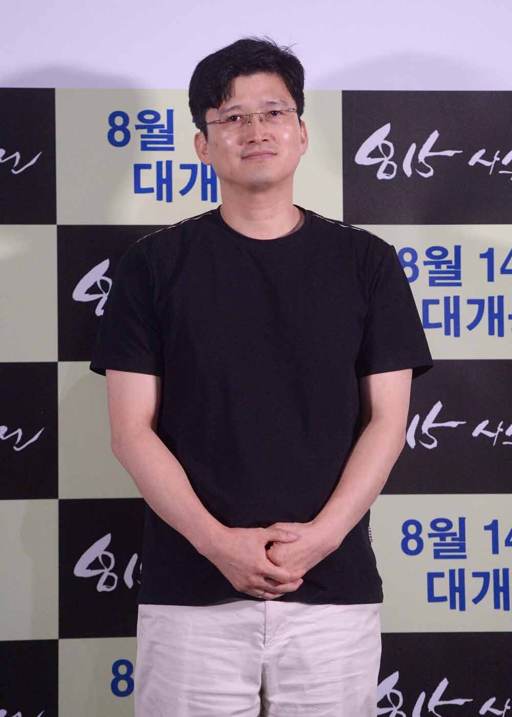 [SW포토]여화 '815사수작전' 손병조 감독