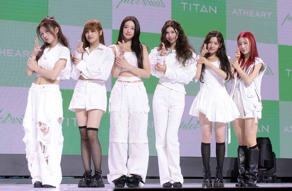 [SW포토]신인 걸그룹 앳하트