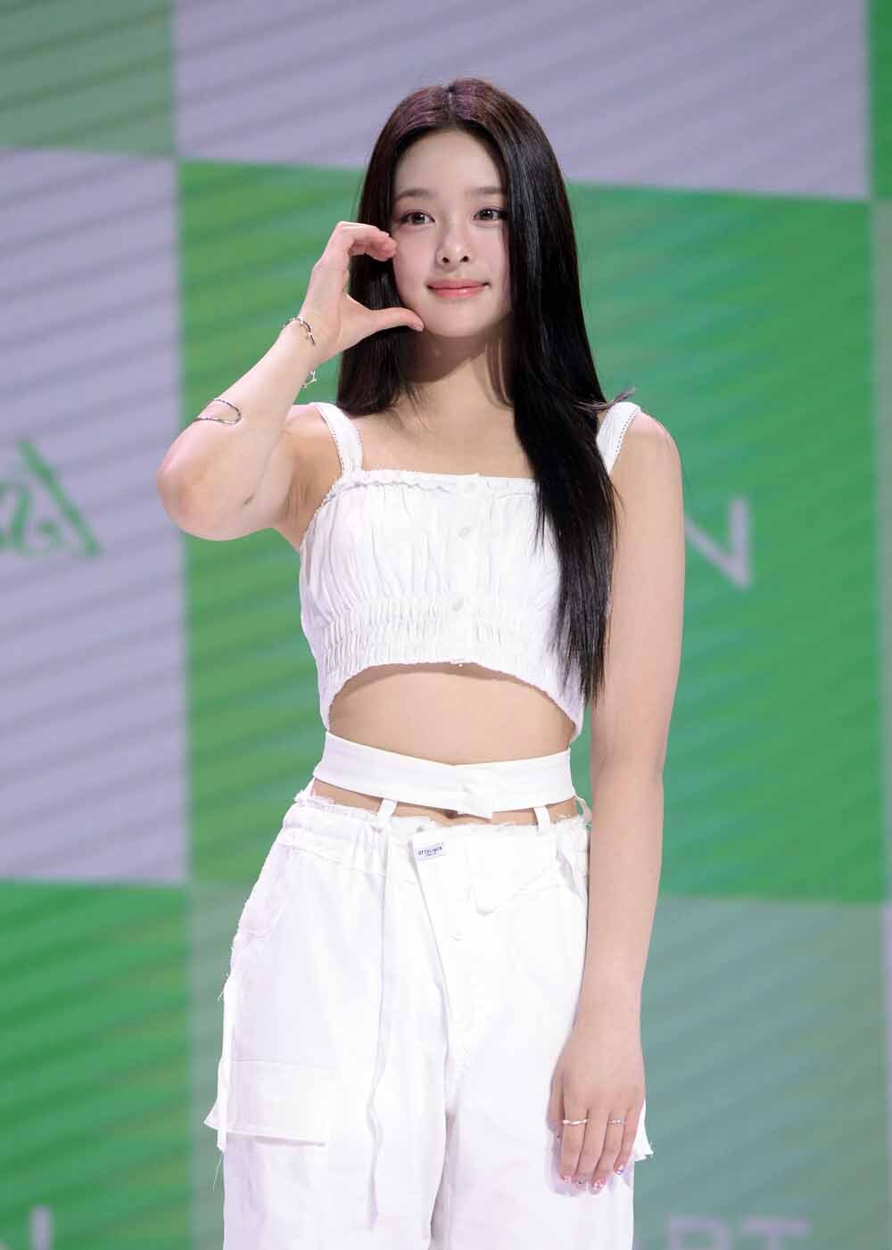 [SW포토] 앳하트 나현의 볼하트