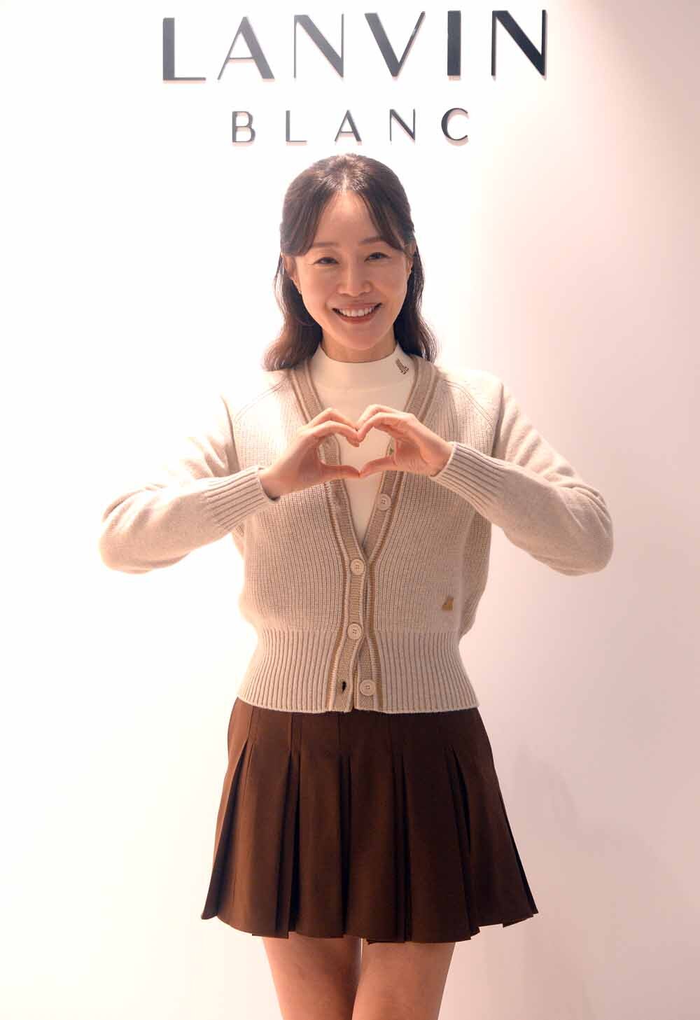 [SW포토]엄지원,'사랑스러운 하트'
