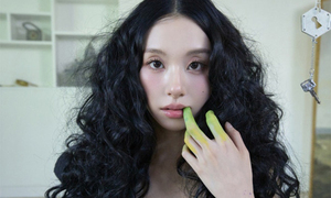 채영 "수집하던 보물 상자 꺼내는 것 같아"