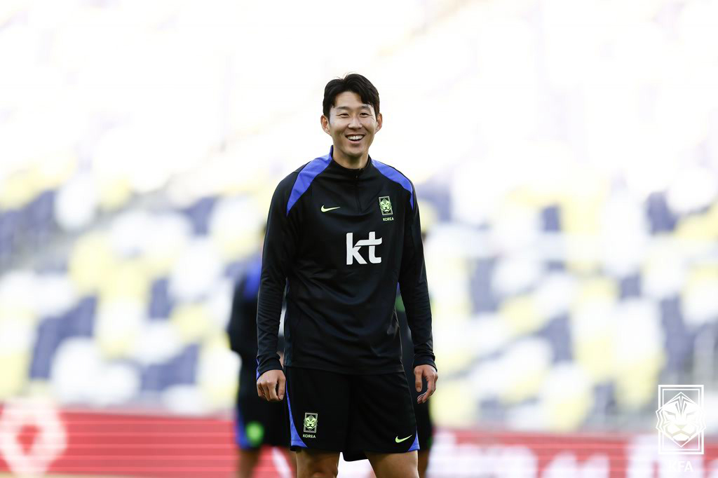 손흥민 “10월 한국에서 다시 만나요”… ‘손톱’ 브라질·파라과이 평가전 벌써 기대감