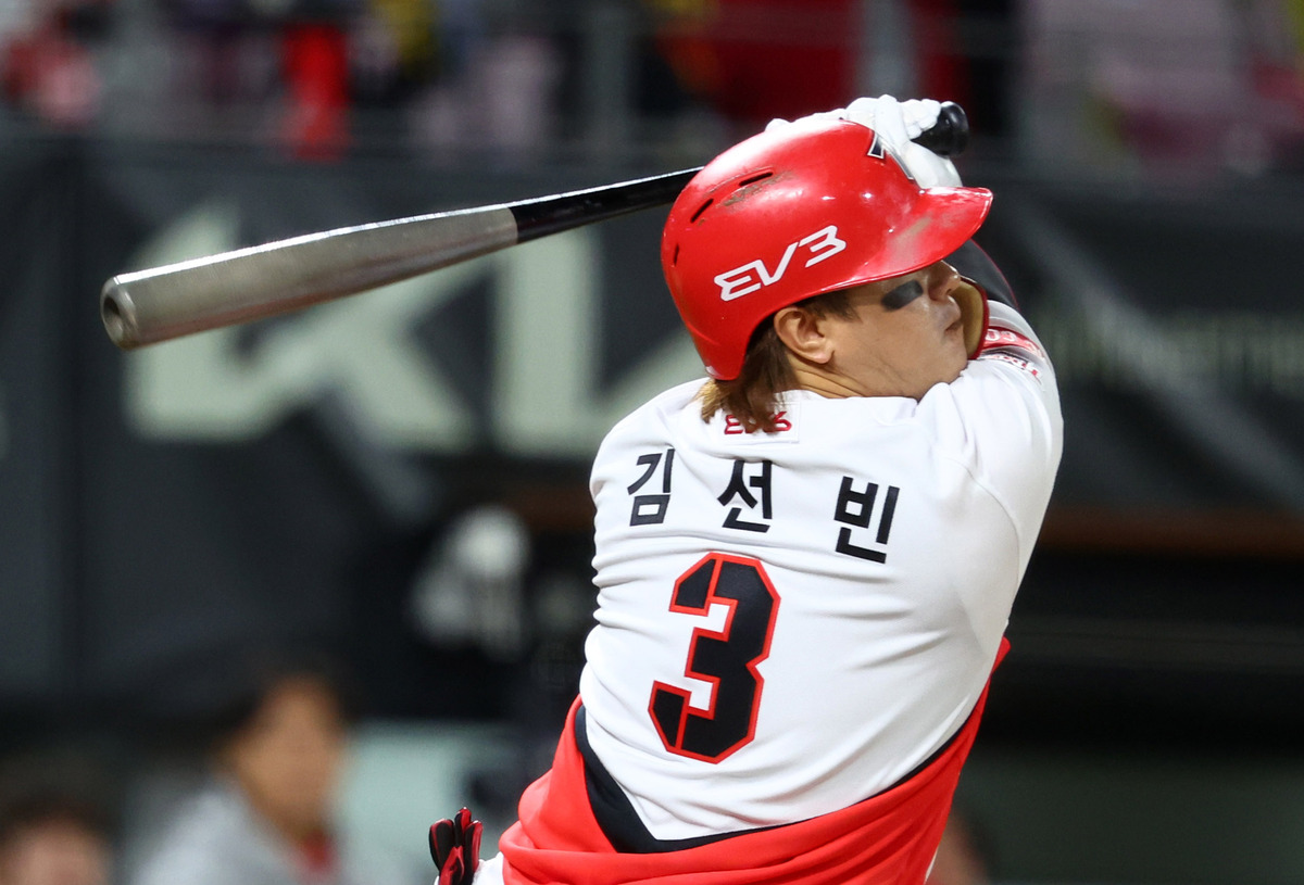 김선빈, 9회 2사 대역전 적시타로 KIA 가을야구 희망 살렸다
