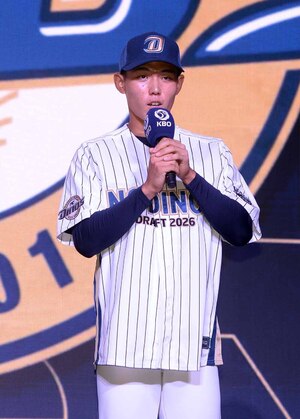 [SW포토]소감 발표하는 NC 신재인