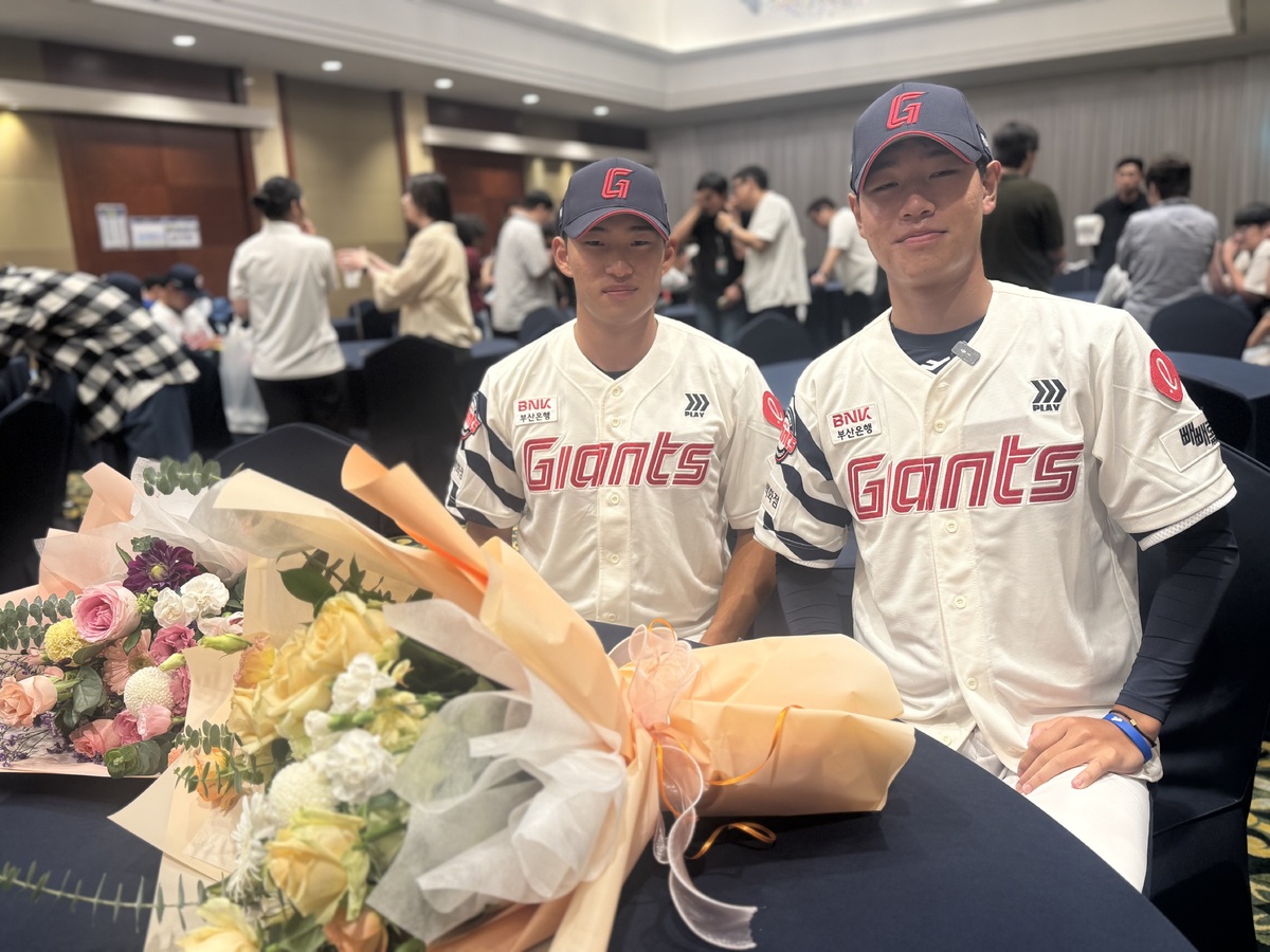 [SW현장메모] 롯데의 전략적 선택, 기대 UP…“윤성빈·한태양 선배님, 뵙고 싶어요”