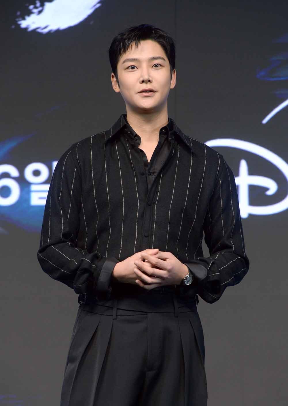 [SW포토]'숨길수 없는 멋짐' 로운