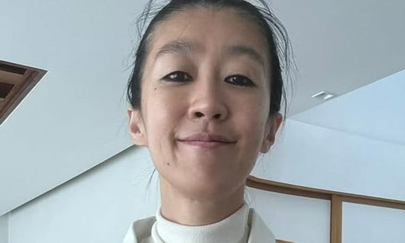 홍진경, 올백 헤어 변신…시선 집중