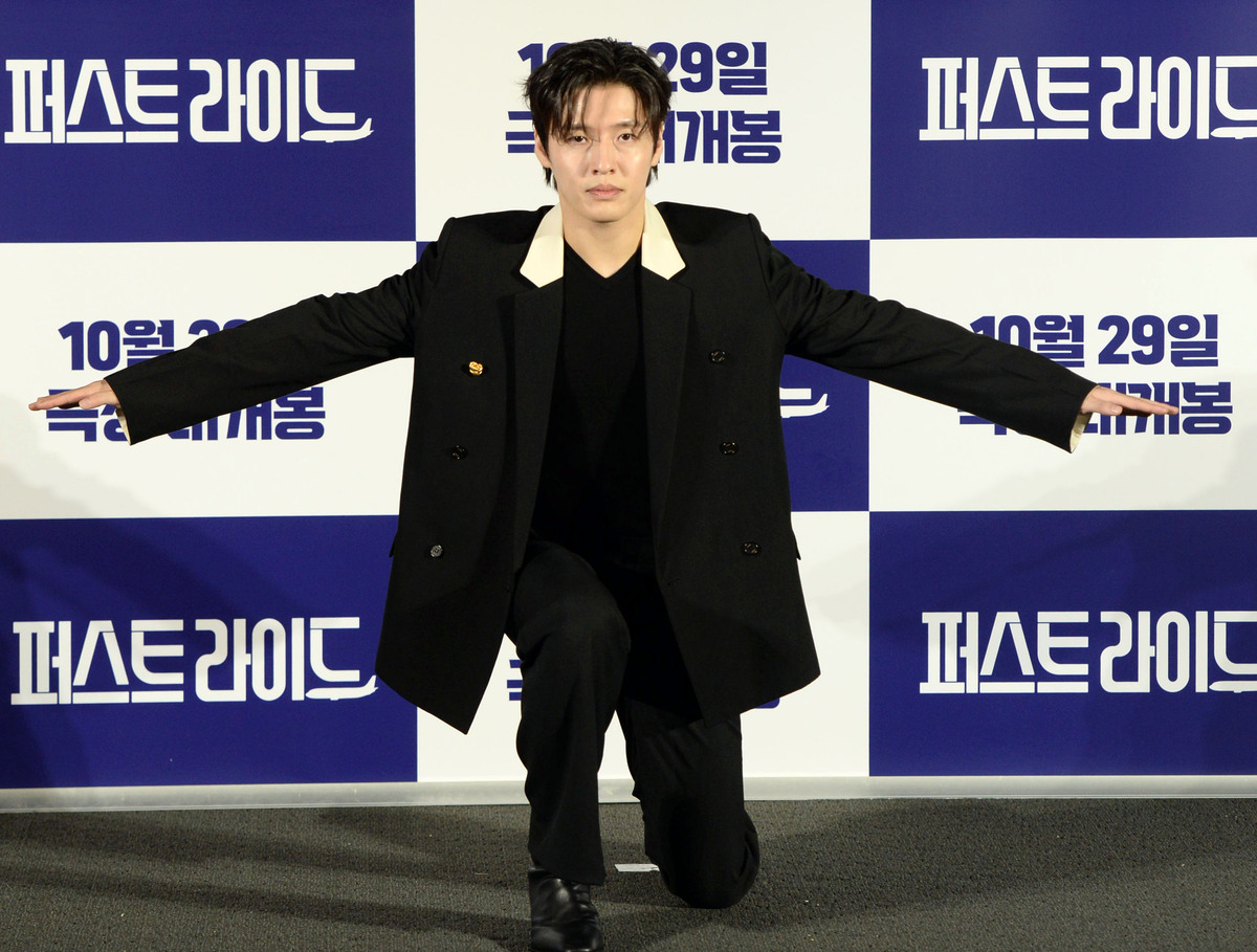 강하늘, 새로운 포토타임 포∼즈 [SW포토] 