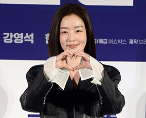 눈부신 미모 자랑하는 배우 한선화 