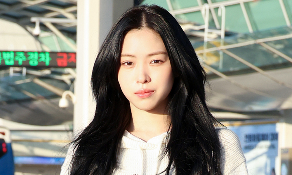 “굿모닝!” ITZY(있지) 류진, 이른 아침 출국길에도 이쁘다~♥