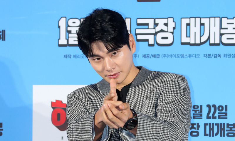 AI 조작 피해에도…이이경 "입장 없다"