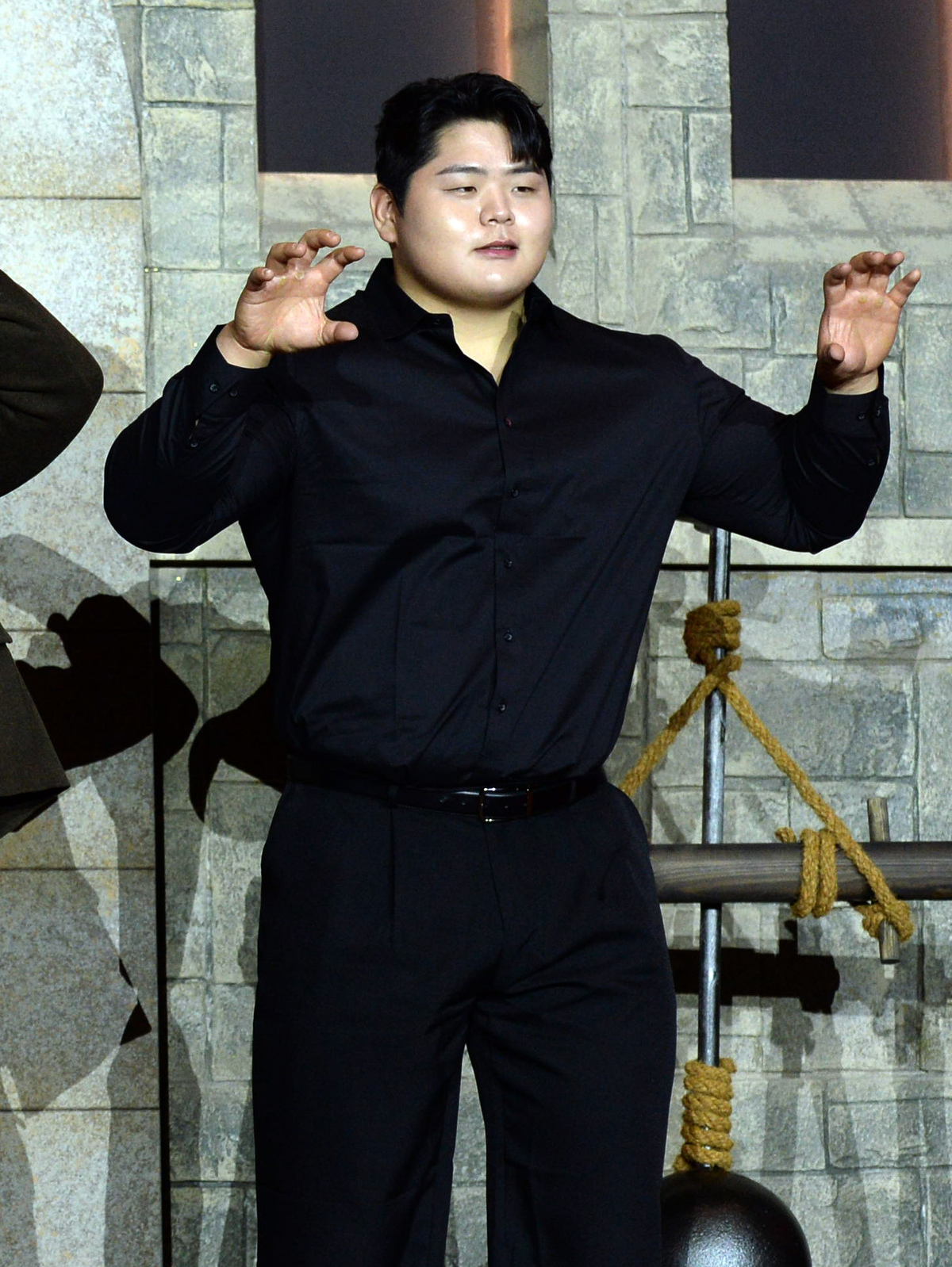 [SW포토] 김민재, 팀의 막내이자만 힘은 막내가 아니야