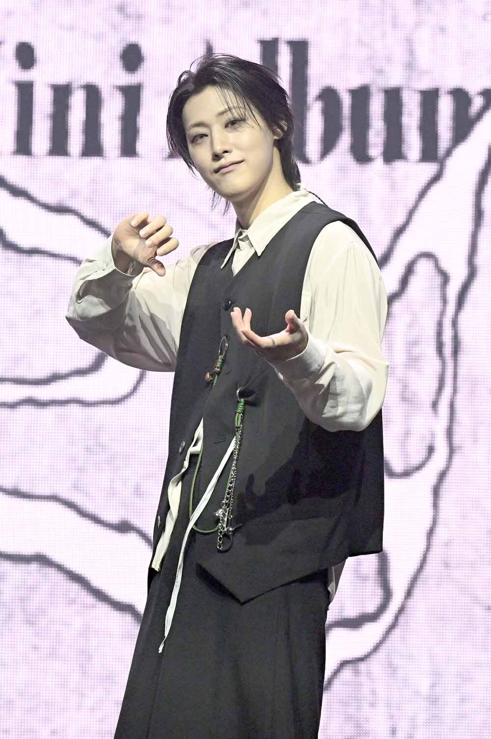 [SW포토]위아이 유용하,'홈으로 컴백했어요'