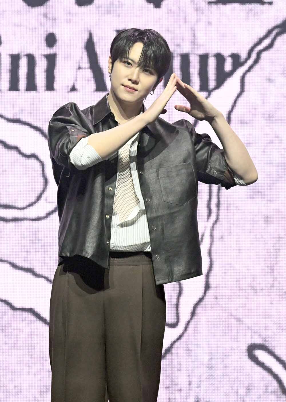 [SW포토]위아이 김동한,'원더랜드로 놀러 오세요'