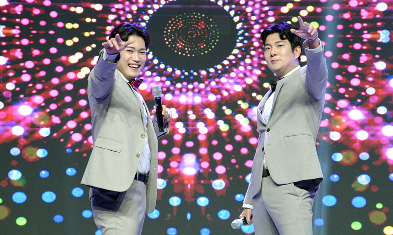 가을밤 수놓은 감동…'희망 Big 콘서트' 환호 속 성료