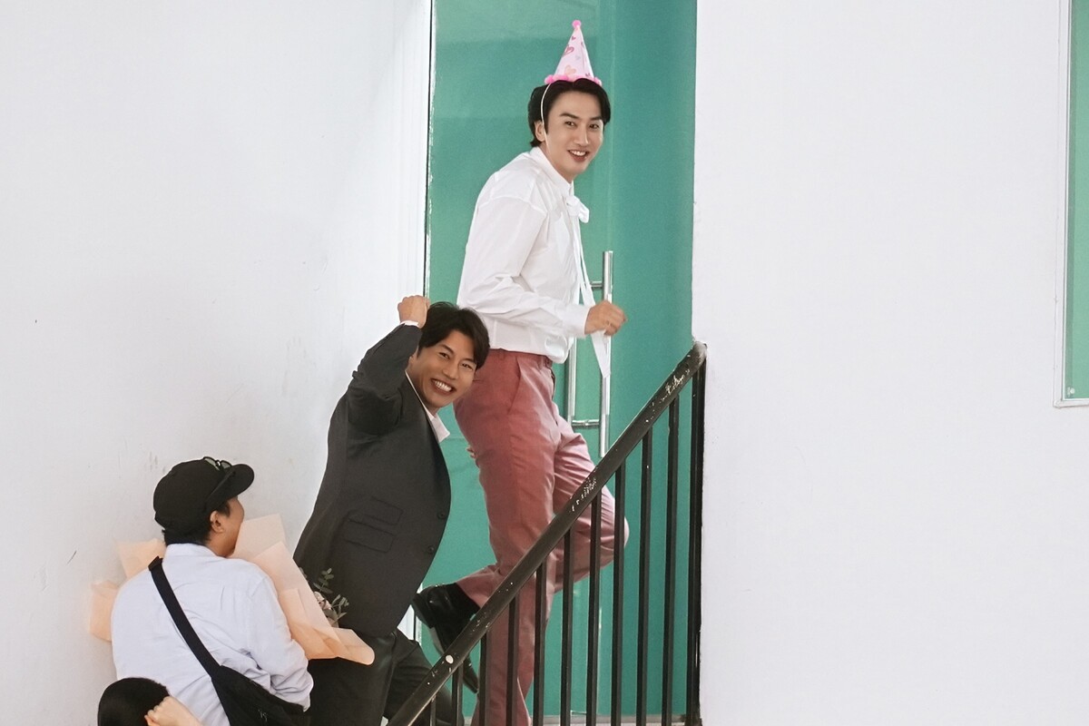 이광수 해냈다…‘나혼자 프린스’ 외화 공세 속 예매율 1위 지켰다