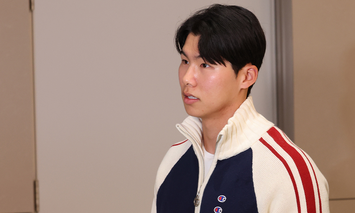 김혜성, 부친 빚투-공항 태도 논란 해명