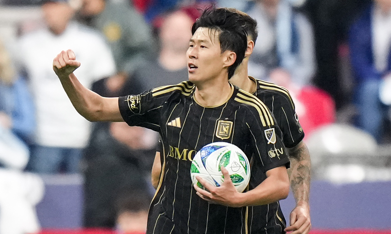 손흥민의 가을축구 끝 &${esc.h}34;연장 중 근육 경련 와&${esc.h}34;