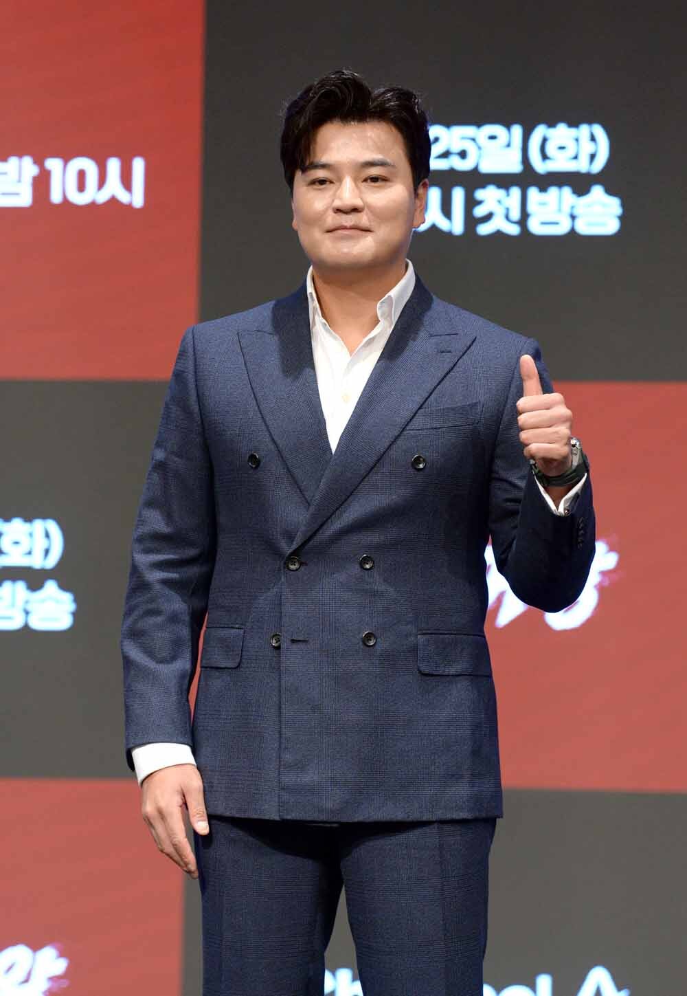 [SW포토]추신수,'블랙퀸즈 감독입니다'