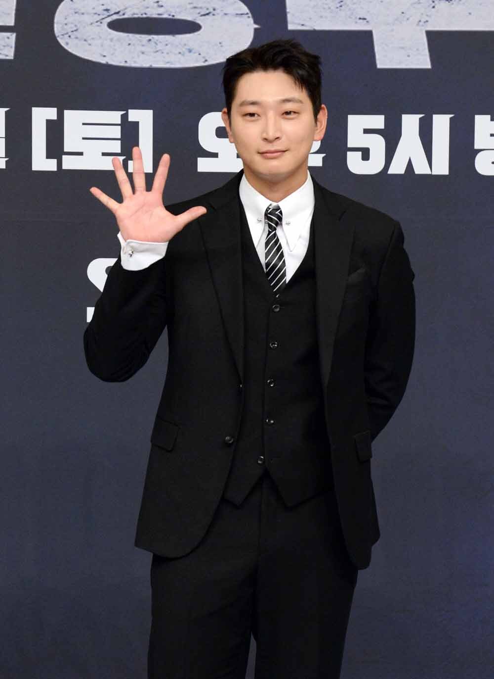 [SW포토]농구에 진심인 정진운