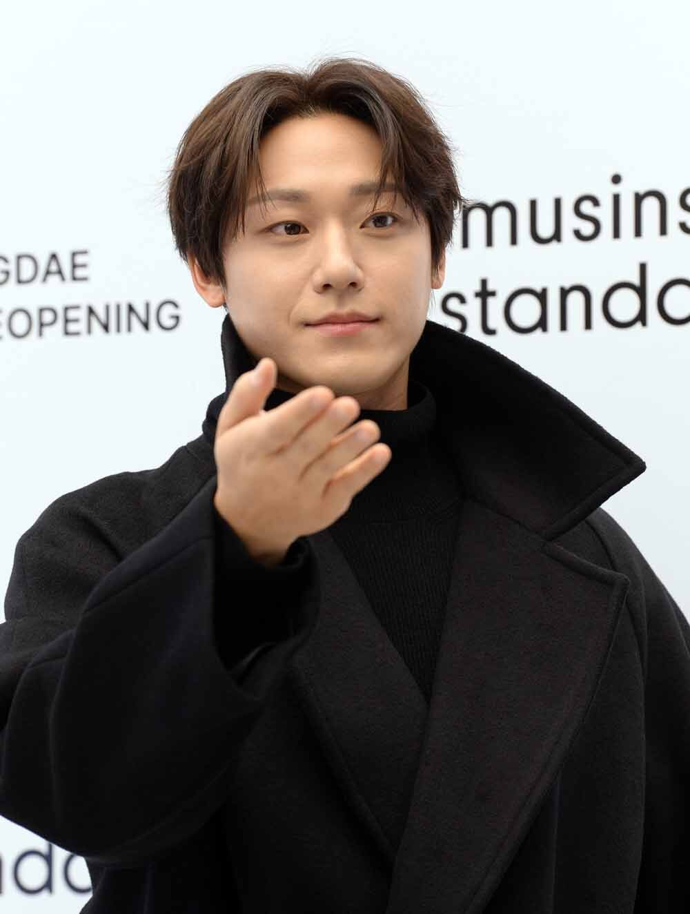 [SW포토]이도현의 달콤한 손키스