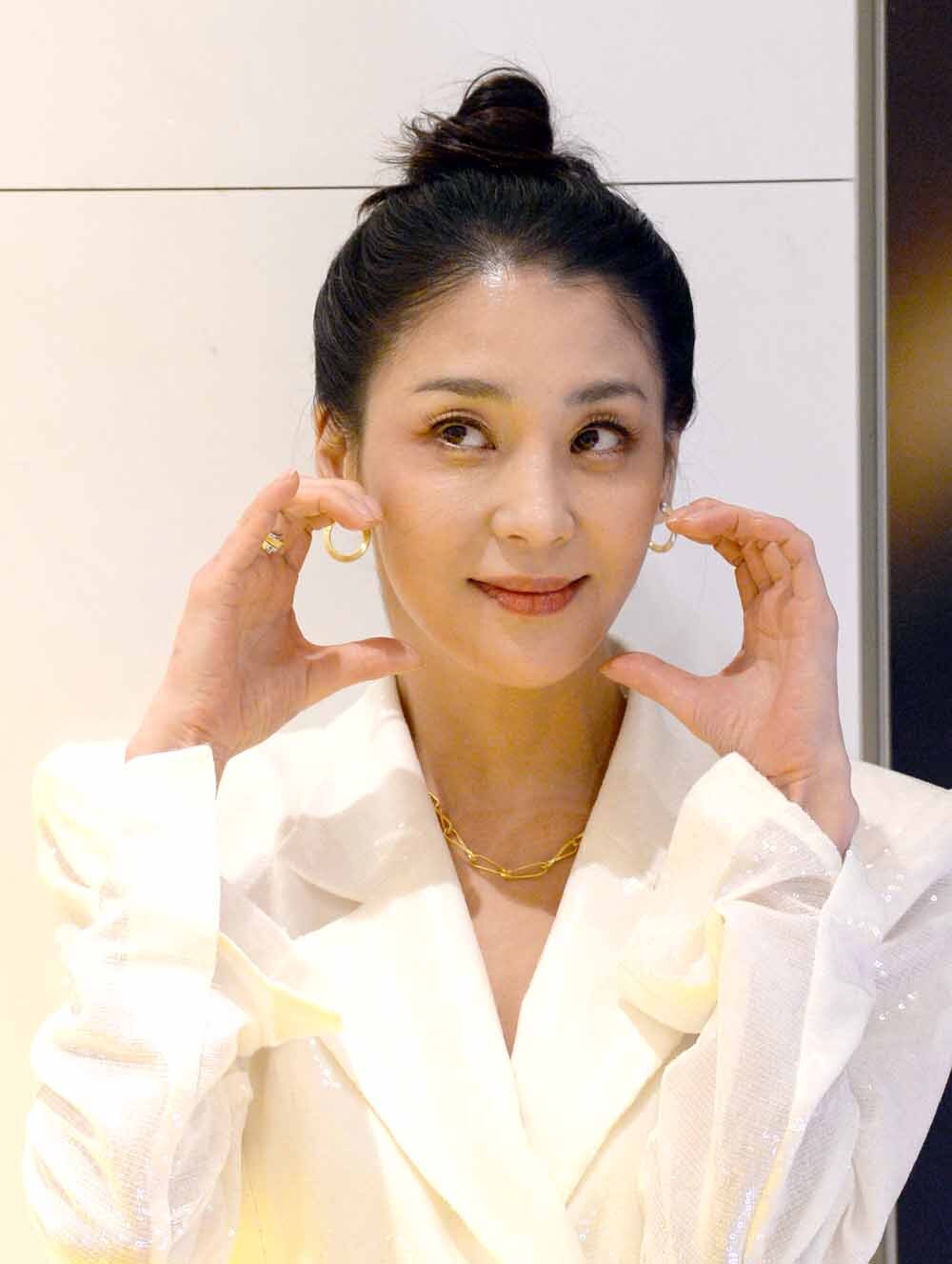 [SW포토]한고은의 우아한 볼하트