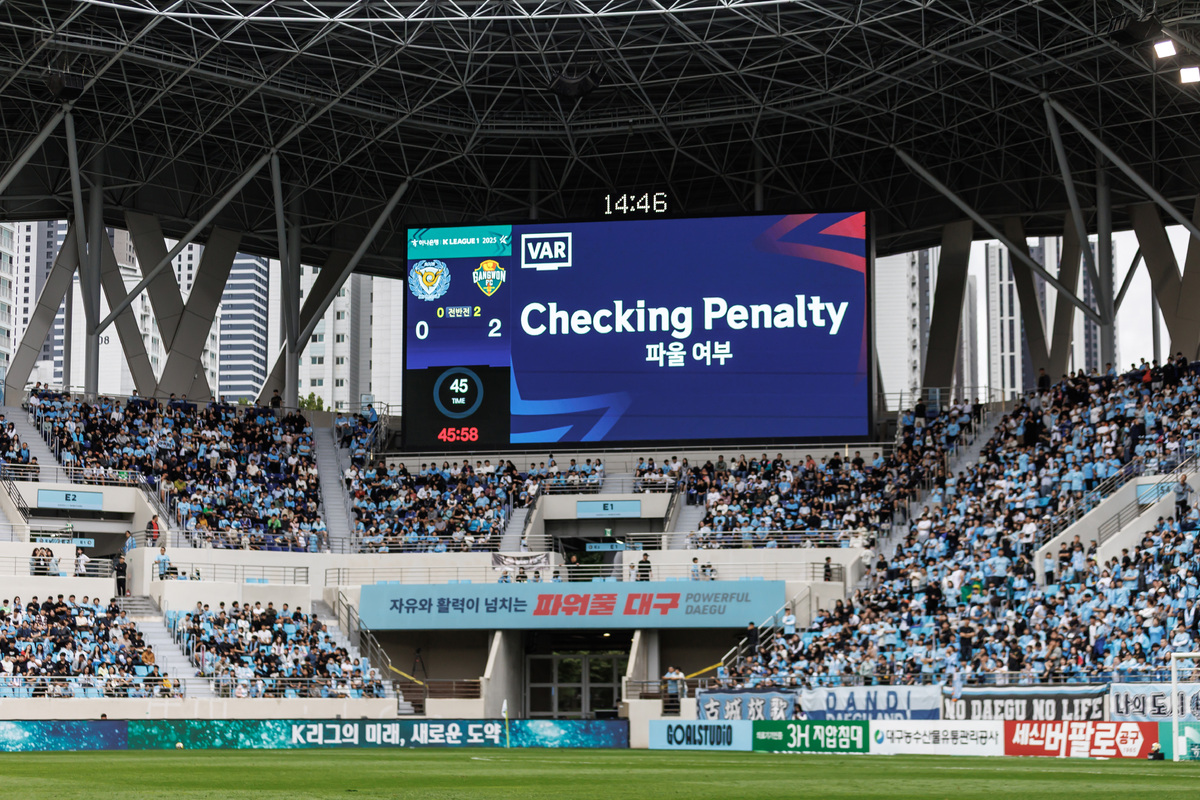 [ɰ ] ѱ ,  ѷ     Ѵ