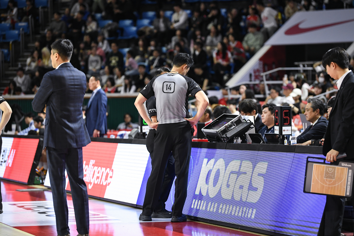 [ɰ ]  ҵ ٽ ? þ ǵ 