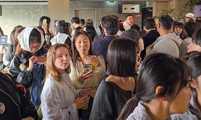 젠지는 아침에 논다