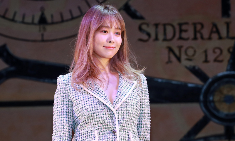 옥주현, 연예기획사 미등록 운영 혐의로 송치