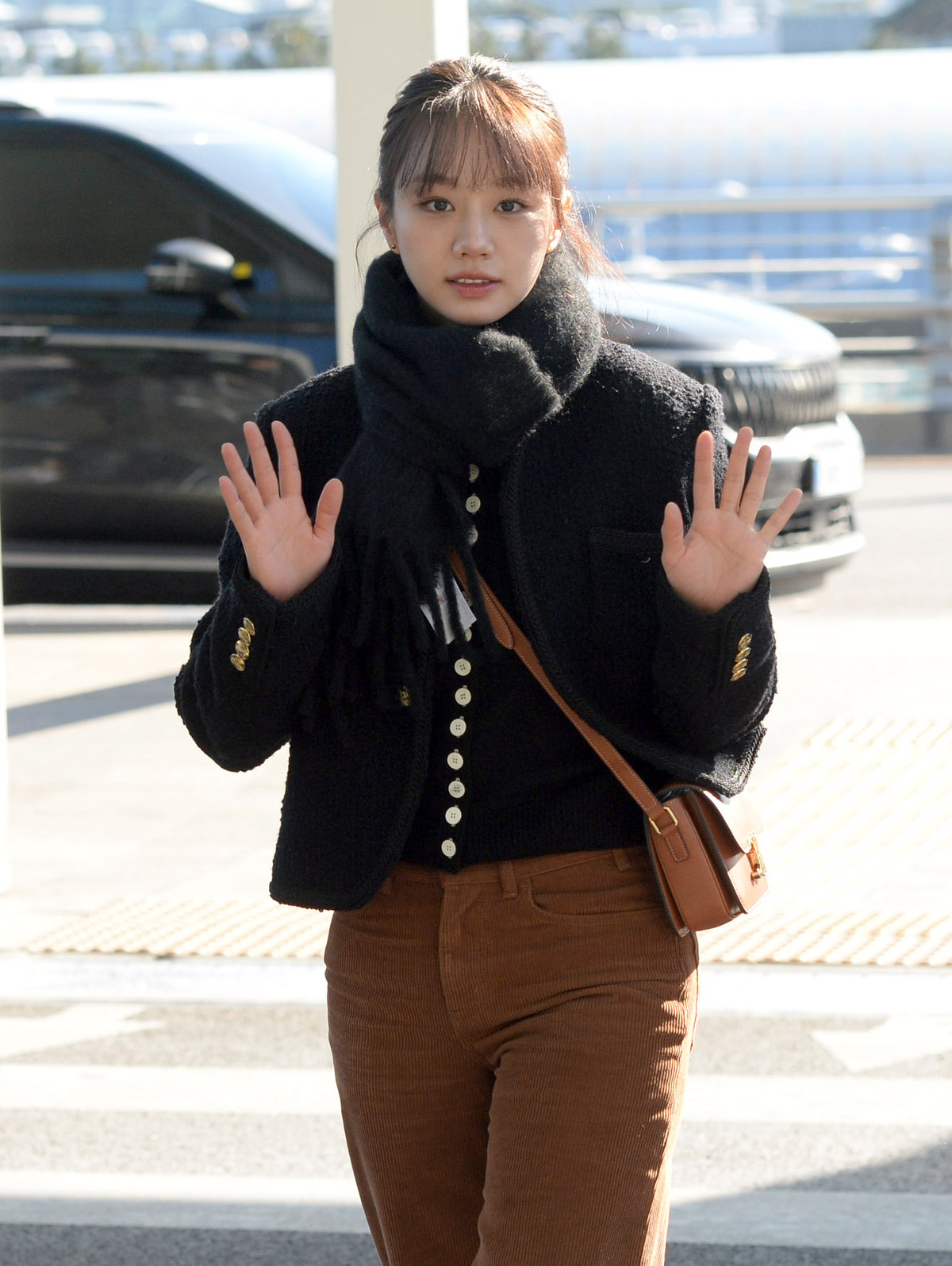 [SW포토] 혜리, 다정한 모습으로 출국 