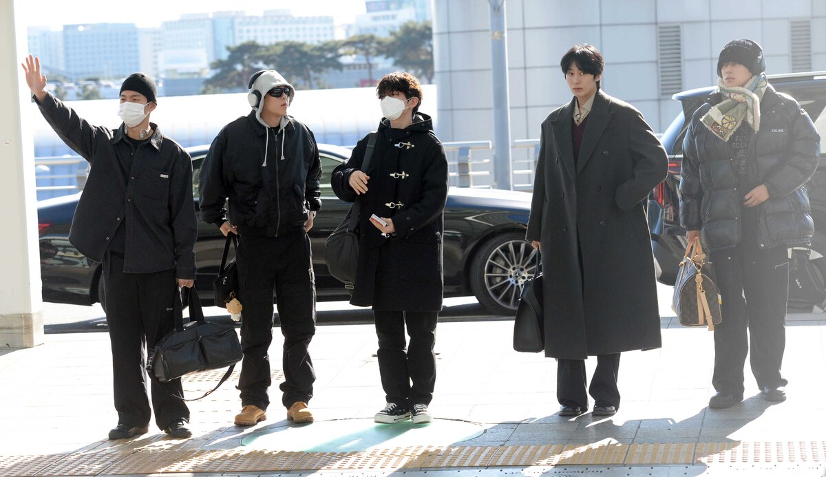 [SW포토] 출국하는 몬스타엑스 