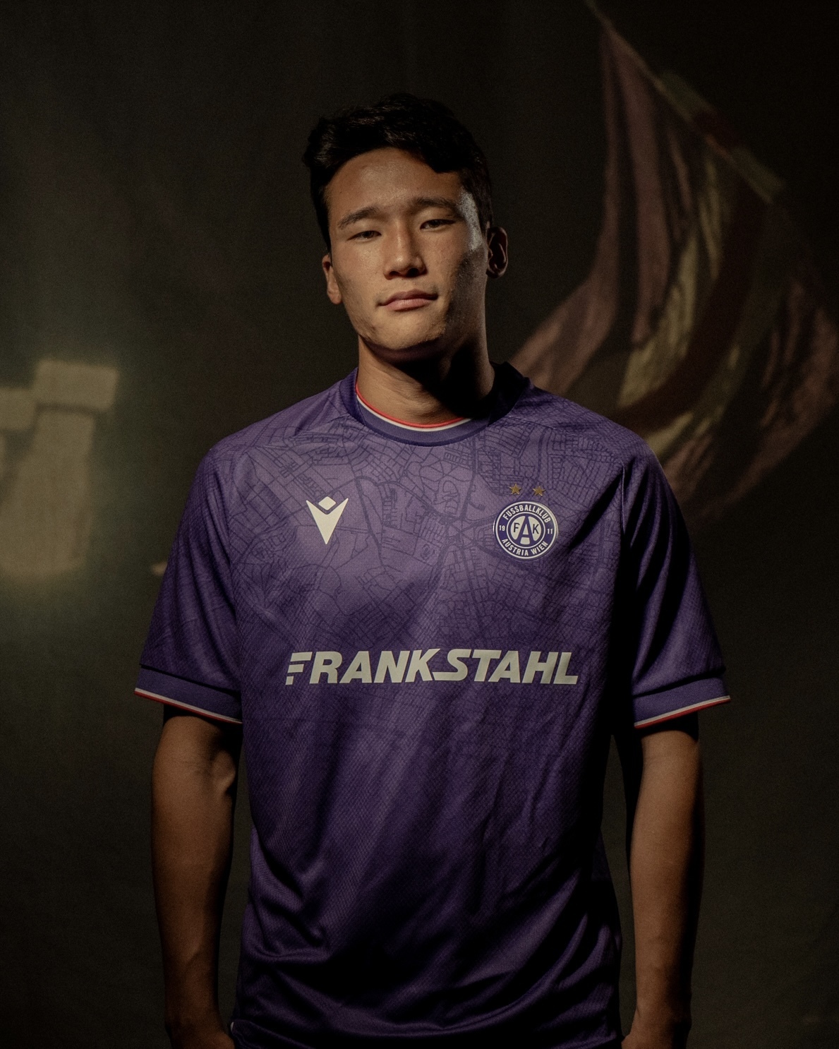 기가 막힌 감아차기… 물오른 이태석, 프리킥으로 2호골 